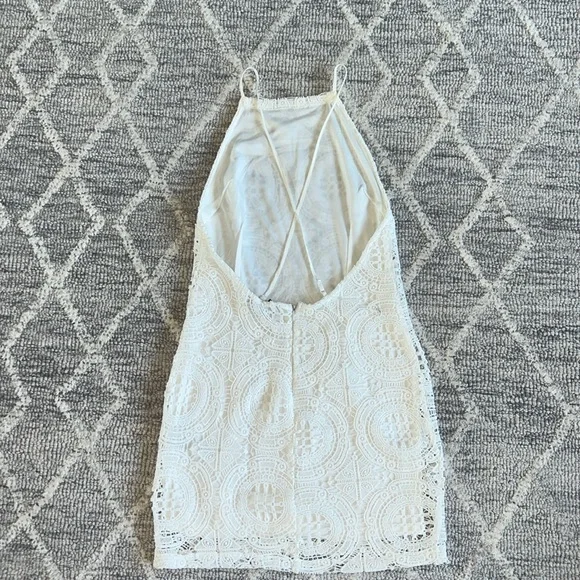 White dress - Picture 2 of 9